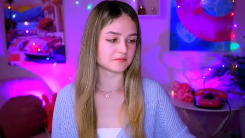 Snapshot of deboralarson chatting on February 7, 9:37 am Debora online show from February 7, 9:37 am