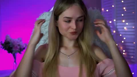 Snapshot of deboralarson chatting on September 17, 7:43 am Debora online show from September 17, 7:43 am