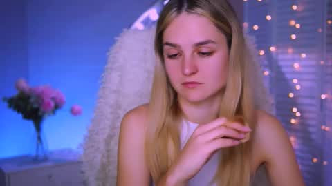 Snapshot of deboralarson chatting on October 3, 7:38 am Debora online show from October 3, 7:38 am