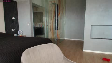 Snapshot of debralee chatting on November 14, 11:09 am Monique online show from November 14, 11:09 am