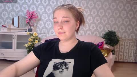 debramust online show from December 28, 10:13 pm