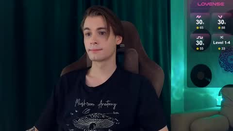 Samuel online show from April 21, 5:39 pm