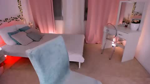 Ask me  online show from February 25, 12:03 pm