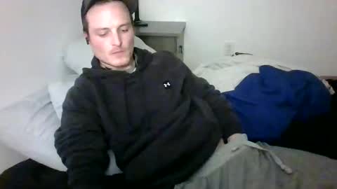 Snapshot of dee4dayz19 chatting on December 4, 12:09 am Dee4dayz online show from December 4, 12:09 am