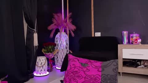 Snapshot of deeadiamond chatting on July 23, 12:57 am Deea online show from July 23, 12:57 am