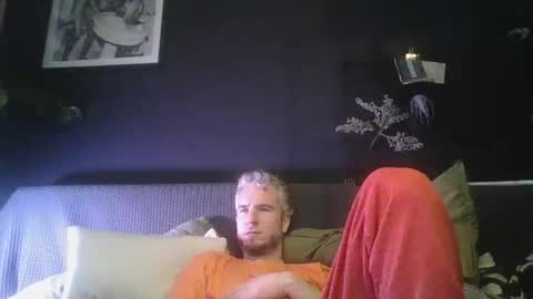 Snapshot of deebo1987 chatting on January 3, 7:50 pm Deen online show from January 3, 7:50 pm