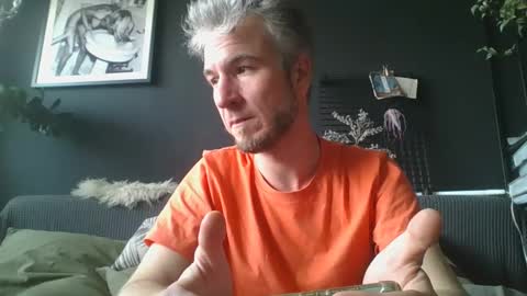 Snapshot of deebo1987 chatting on January 4, 12:38 pm Deen online show from January 4, 12:38 pm