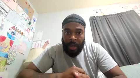 Snapshot of deemack2010 chatting on October 5, 7:28 am BigDaddyD online show from October 5, 7:28 am