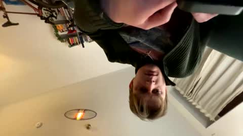 deep_long_vibes online show from April 2, 9:34 pm