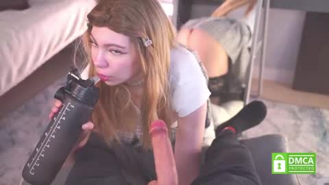 Sophie online show from April 15, 9:16 am