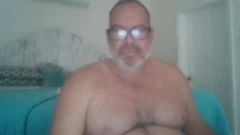 Snapshot of deepdiveme chatting on February 7, 7:59 pm deepdiveme online show from February 7, 7:59 pm