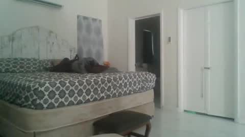 Snapshot of deepdiveme chatting on October 22, 7:57 pm deepdiveme online show from October 22, 7:57 pm