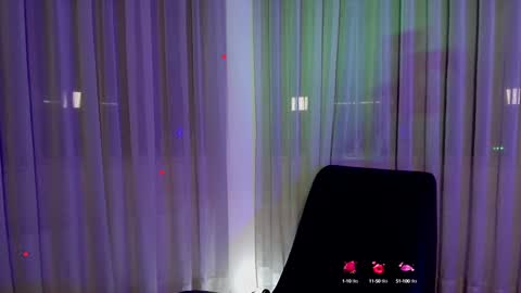 Andre  online show from December 6, 8:15 am