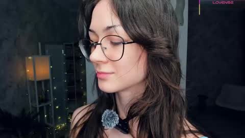 Amy online show from March 1, 8:33 pm