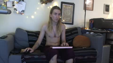 definatelyvegan online show from October 12, 9:36 pm