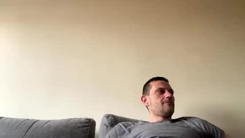 Snapshot of defloy chatting on January 1, 12:33 pm Defloy online show from January 1, 12:33 pm