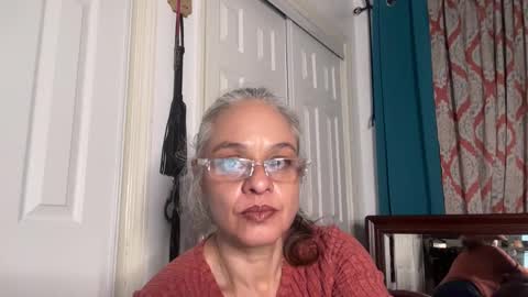 Snapshot of degeneratesaint chatting on November 26, 3:07 am Tori online show from November 26, 3:07 am