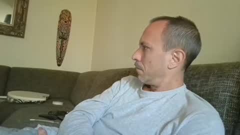 Snapshot of degrandis chatting on October 5, 12:25 pm Luka Magic online show from October 5, 12:25 pm