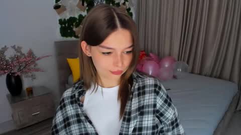 DegreeOfSincerity online show from February 15, 4:25 am