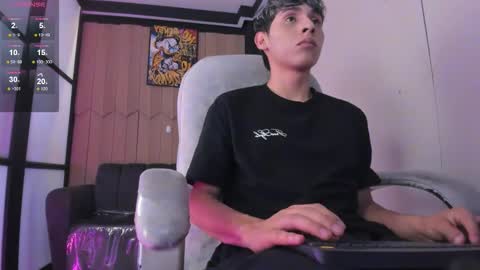 Deilan Wolf  online show from March 4, 4:51 am