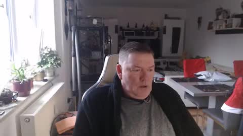 deinprinz2312 online show from January 1, 8:24 am