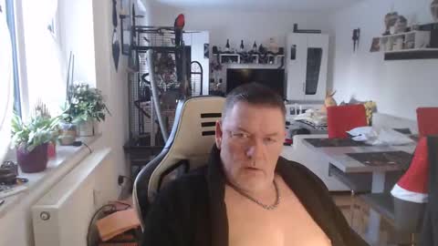 deinprinz2312 online show from January 4, 7:24 am