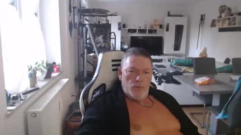 deinprinz2312 online show from September 16, 5:08 am