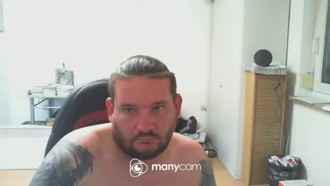 Snapshot of deinspielzeug87 chatting on June 13, 6:28 pm deinspielzeug87 online show from June 13, 6:28 pm