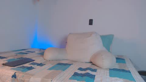  DEIVY  online show from April 8, 12:10 am