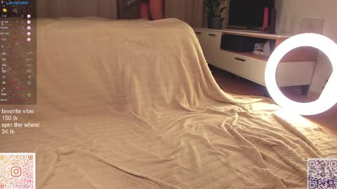 Snapshot of delanona chatting on February 11, 10:07 pm Dia online show from February 11, 10:07 pm