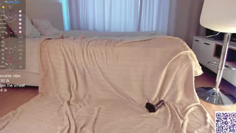 Snapshot of delanona chatting on March 1, 9:07 am Dia online show from March 1, 9:07 am