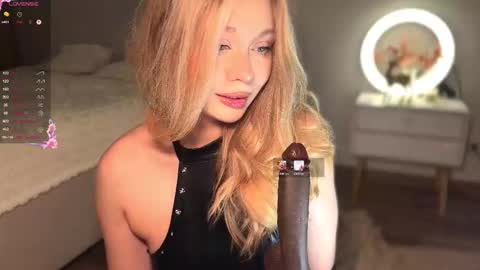 Dia online show from March 12, 10:16 pm