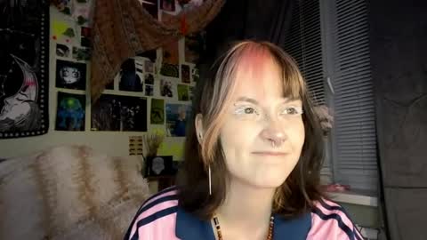 Alisa online show from May 8, 9:20 pm