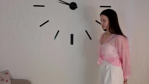 Leia online show from May 25, 4:40 am