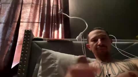 delgadomalo13 online show from December 1, 7:58 pm