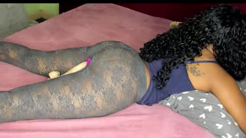 deli_la online show from December 2, 6:36 pm