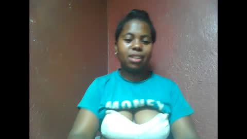 Snapshot of deliah712909 chatting on January 7, 8:21 pm deliah712909 online show from January 7, 8:21 pm