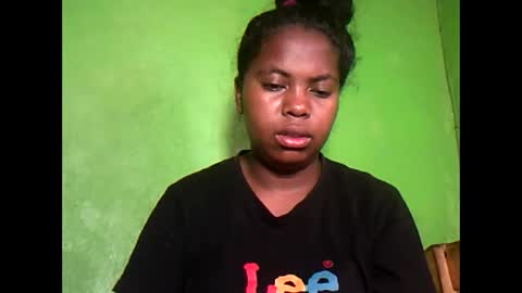 Snapshot of deliah712909 chatting on February 2, 7:09 am deliah712909 online show from February 2, 7:09 am