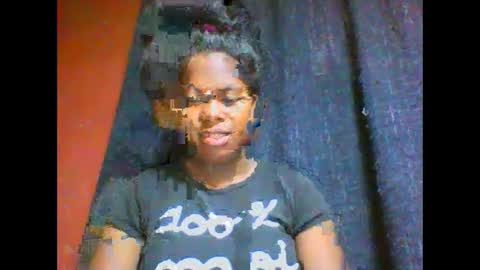 Snapshot of deliah712909 chatting on February 11, 8:15 am deliah712909 online show from February 11, 8:15 am