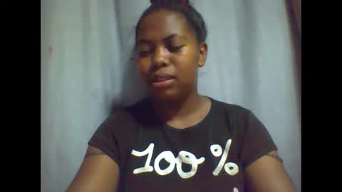 Snapshot of deliah712909 chatting on February 17, 8:41 am deliah712909 online show from February 17, 8:41 am