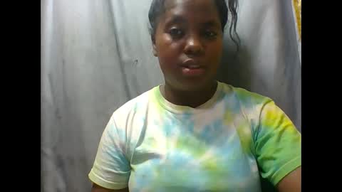 Snapshot of deliah712909 chatting on September 23, 10:18 am deliah712909 online show from September 23, 10:18 am