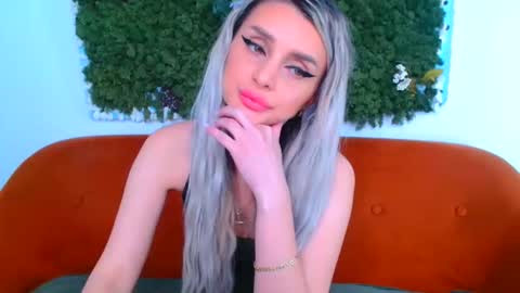 deliciaalove online show from April 21, 6:55 pm