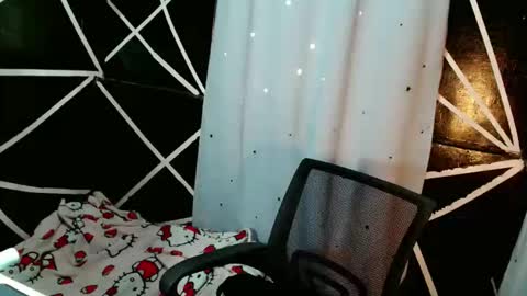 Snapshot of delicious_cum_girlxx chatting on September 17, 11:28 pm delicious_cum_girlxx online show from September 17, 11:28 pm