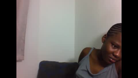 Snapshot of deliciousbabe01 chatting on April 28, 3:00 am EVAH online show from April 28, 3:00 am