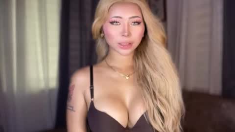 Hello your loving faye 3 online show from April 6, 4:57 am