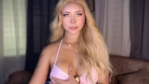 Hello your loving faye 3 online show from April 14, 8:31 am