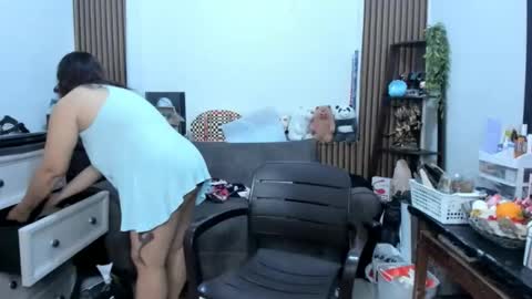 delightfulcurvy online show from January 5, 6:11 pm