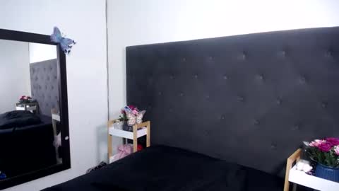 Snapshot of delilah_blazee chatting on May 19, 2:18 am Delilah Blaze online show from May 19, 2:18 am