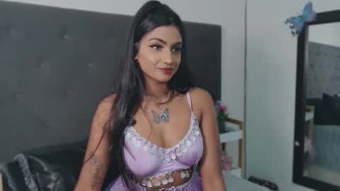 Snapshot of delilah_blazee chatting on May 28, 7:11 pm Delilah Blaze online show from May 28, 7:11 pm