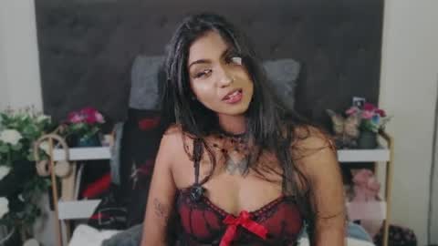 Snapshot of delilah_blazee chatting on June 25, 9:30 pm Delilah Blaze online show from June 25, 9:30 pm